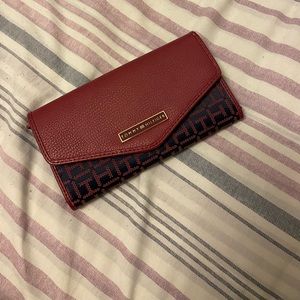 Tommy Hilfiger wallet